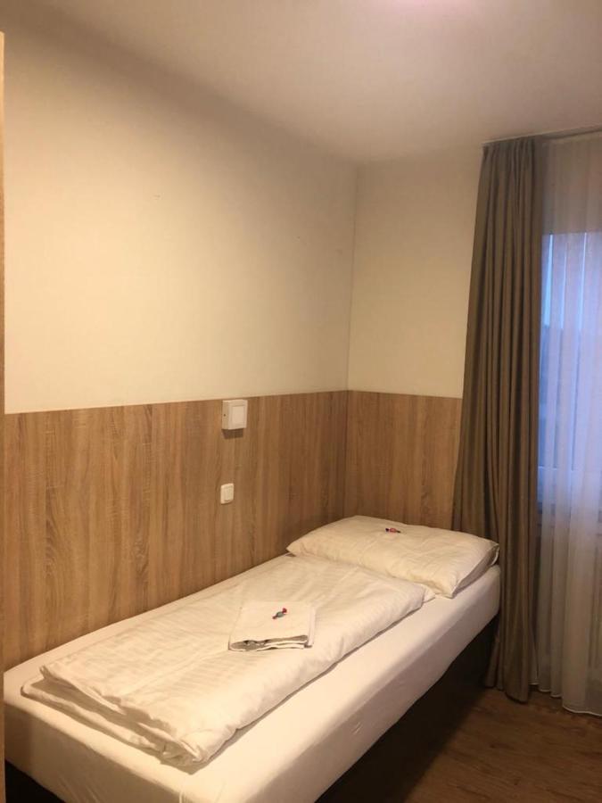 Gastehaus Penny Rooms N Hallein Εξωτερικό φωτογραφία