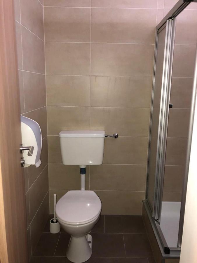 Gastehaus Penny Rooms N Hallein Εξωτερικό φωτογραφία