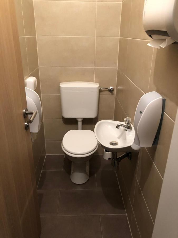 Gastehaus Penny Rooms N Hallein Εξωτερικό φωτογραφία